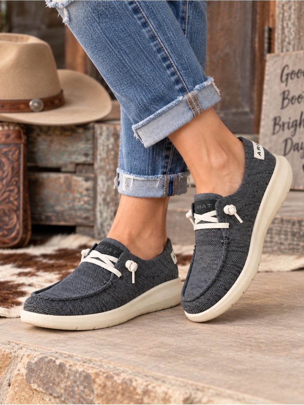 🌟NWT🌟 Ariat Hilo Heathered Smoke Grey Knitted Slip On Shoe - Size 6.5